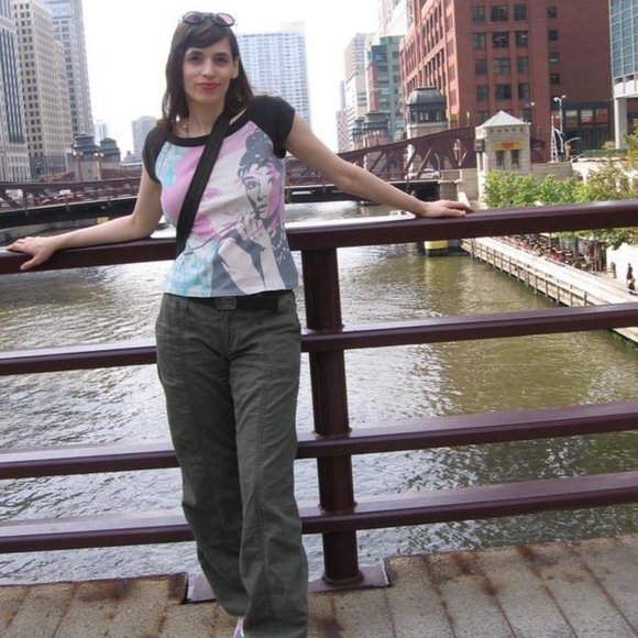 Meet your Posher, Julie - Picture 3 of 9